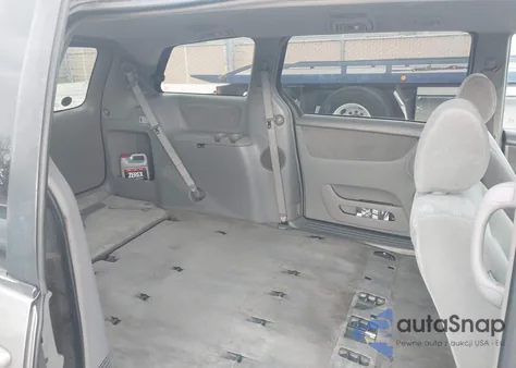 2005 Toyota Sienna Le z USA, uszkodzony, nr VIN 5TDZA23C55S262848